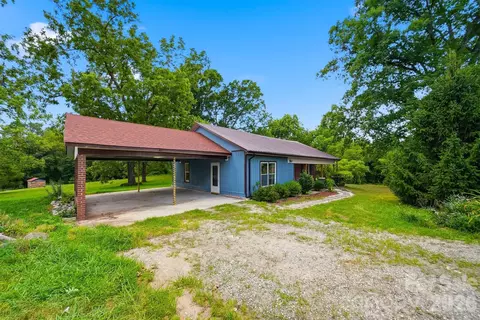 8134 Rhodhiss Rd, Connelly Springs, NC 28612
