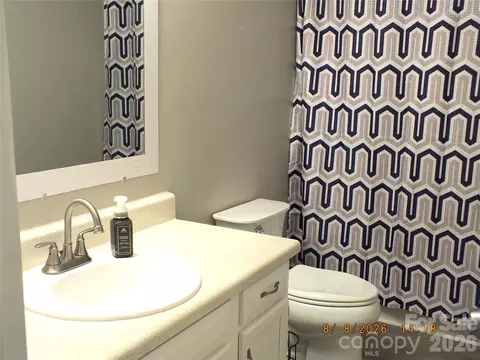 Bath - 2274 White Pine Ct, Lancaster, SC 29720 photo 1 of 2