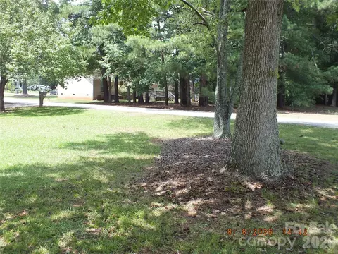 Exterior - 2274 White Pine Ct, Lancaster, SC 29720 photo 9 of 9