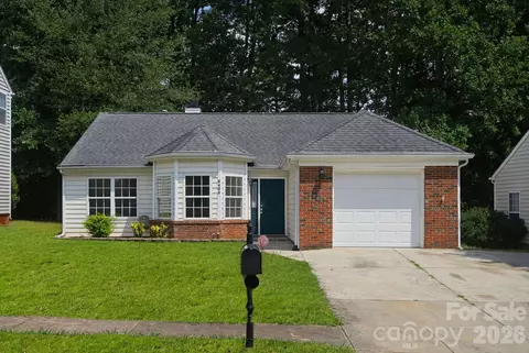 6408 Spanish Moss Ln, Charlotte, NC 28262