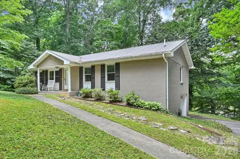 222 Timberlane Dr, Etowah, NC 28729