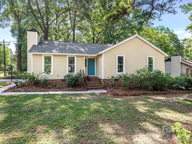 9501 Buckskin Ln, Charlotte, NC 28227