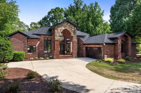 8806 Hearthstone Ct, Terrell, NC 28682 photo 2