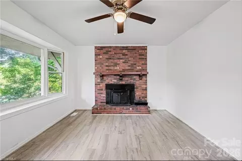 Living - 11526 Us Highway 421, Purlear, NC 28665 photo 1 of 3