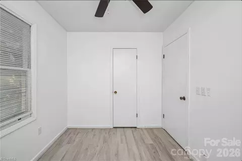 Bedroom - 11526 Us Highway 421, Purlear, NC 28665 photo 4 of 5