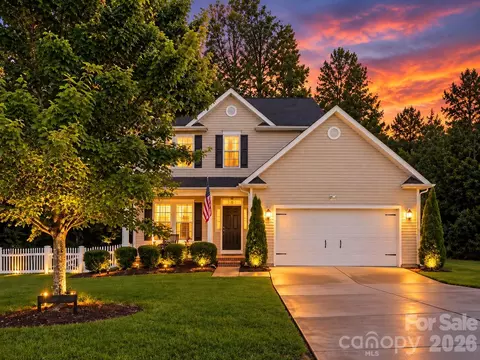 1566 Glenbar Ct, Clover, SC 29710