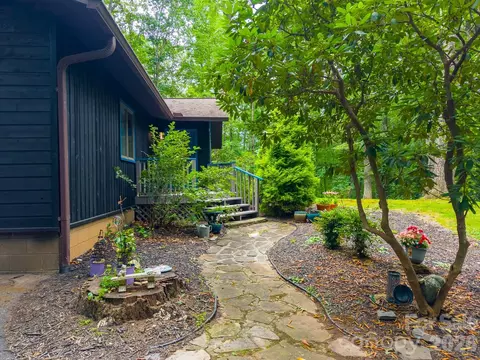 278 Crocus Ln, Sylva, NC 28779 photo 3