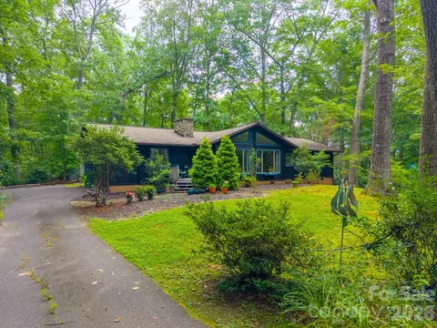 278 Crocus Ln, Sylva, NC 28779 photo 2