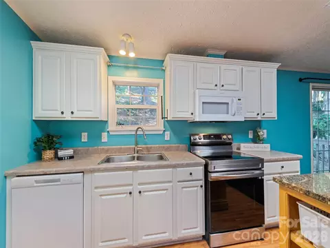 Kitchen - 26 Cedar St, Canton, NC 28716 photo 1 of 2