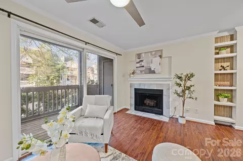 525 N Graham 2e St #2E, Charlotte, NC 28202