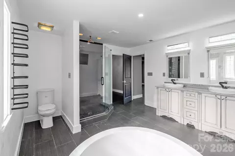 Bath - 2248 Willie Usher Rd, Lancaster, SC 29720 photo 3 of 3
