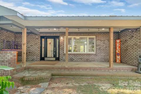 Exterior - 2248 Willie Usher Rd, Lancaster, SC 29720 photo 2 of 7