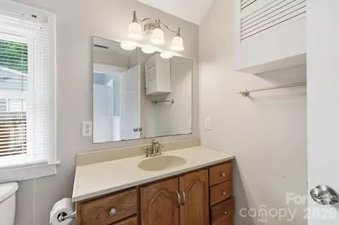 Bath - 117 Wiley Ave, Salisbury, NC 28144 photo 1 of 5