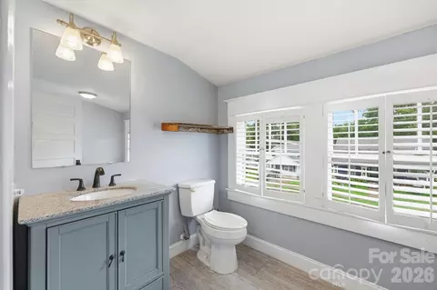Bath - 117 Wiley Ave, Salisbury, NC 28144 photo 4 of 5