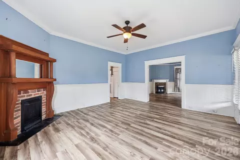 Living - 117 Wiley Ave, Salisbury, NC 28144 photo 4 of 5