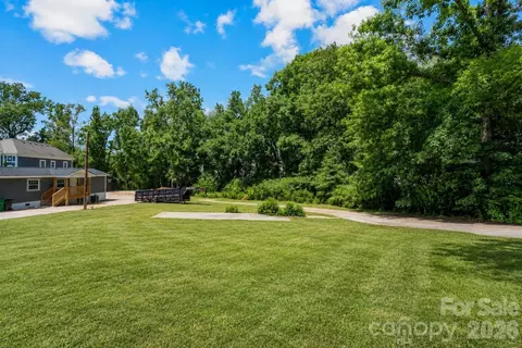 5008 Victoria Ave, Charlotte, NC 28269