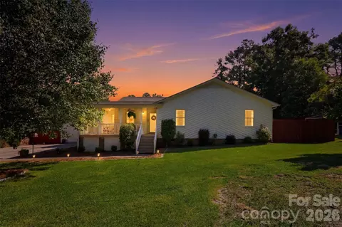 405 Country Club Dr, Weddington, NC 28104