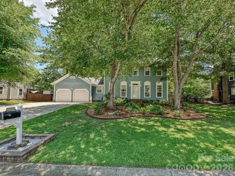 13518 Krislyn Woods Pl, Charlotte, NC 28278