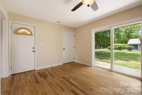 490 Ecusta Rd, Brevard, NC 28712 photo 9