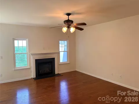 305 Sandy Spring Ln, Clover, SC 29710 photo 5