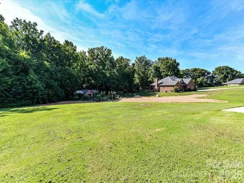 Exterior - 5912 Sikes Mill Rd, Monroe, NC 28110 photo 6 of 9