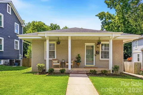 417 Woodvale Pl, Charlotte, NC 28208