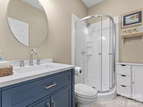 Bath - 66 Hyde Ave, Tryon, NC 28782 photo 3 of 3
