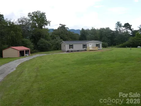3944 Hollywood Ridge Ne Rd NE, Lenoir, NC 28645