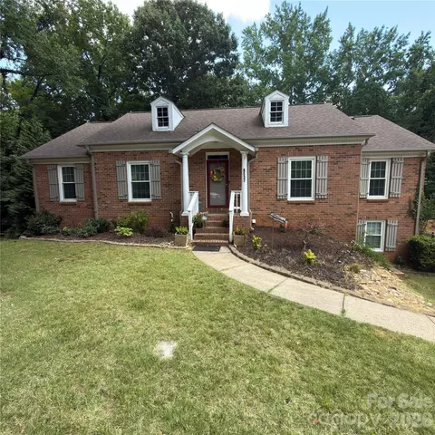 8537 Furrier Dr, Charlotte, NC 28270
