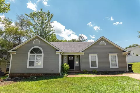 5423 Timbertop Ln, Charlotte, NC 28215