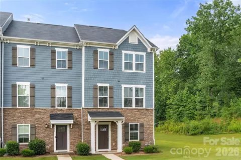10620 Overlook Mountain Dr, Charlotte, NC 28216