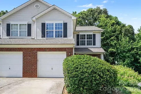 8451 Carolina Lily Ln, Charlotte, NC 28262