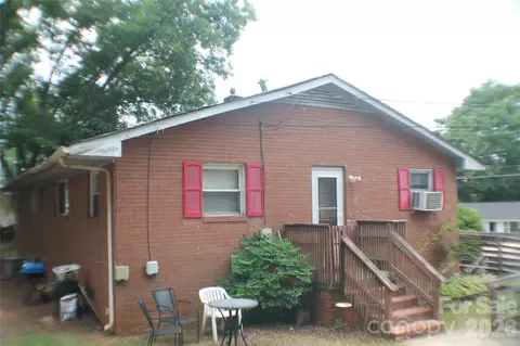 Exterior - 621 Westside Ter, Davidson, NC 28036 photo 2 of 2