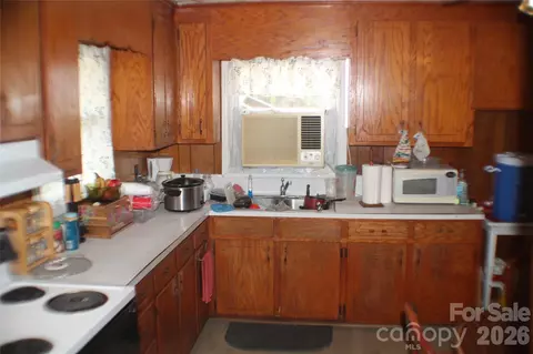 Kitchen - 621 Westside Ter, Davidson, NC 28036 photo 1 of 1