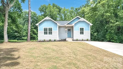 105 Falls St, Kings Mountain, NC 28086