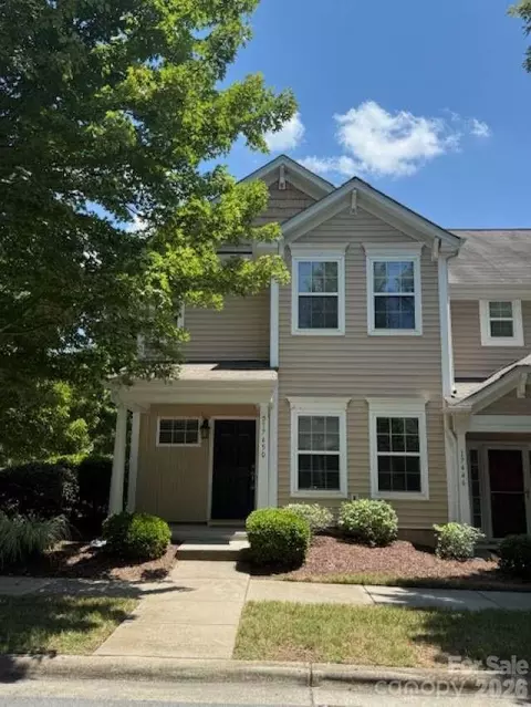 17450 Caldwell Track Dr, Cornelius, NC 28031
