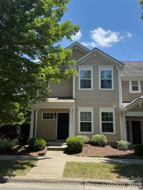 17450 Caldwell Track Dr, Cornelius, NC 28031