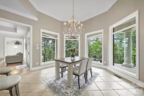 Dining - 3745 Pinecrest Ne Dr NE, Hickory, NC 28601 photo 3 of 3
