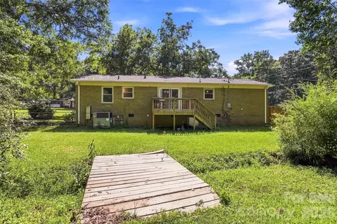 Exterior - 209 Azalea Rd, Lancaster, SC 29720 photo 2 of 5