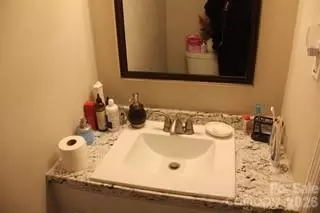 Bath - 209 Azalea Rd, Lancaster, SC 29720 photo 1 of 3