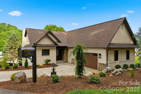 643 W Landing Dr, Jefferson, NC 28640
