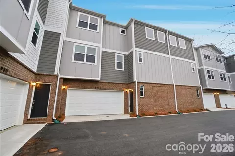 8931 Sharonbrook Dr, Charlotte, NC 28210