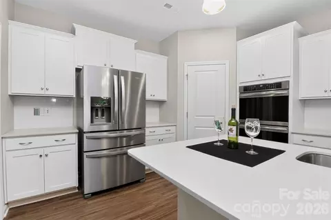 Kitchen - 3130 Windhaven Ln, Tega Cay, SC 29708 photo 4 of 4