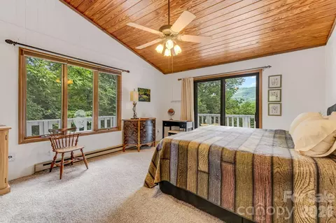 Bedroom - 38 Bee Tree Ln, Mars Hill, NC 28754 photo 2 of 5