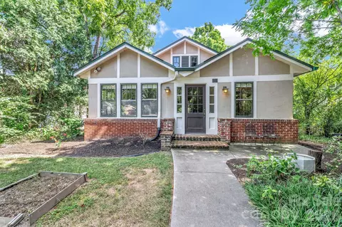 22 Fenner Ave, Asheville, NC 28804