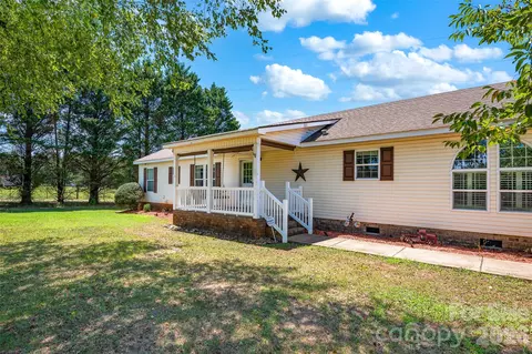 766 Midway Rd, Statesville, NC 28625