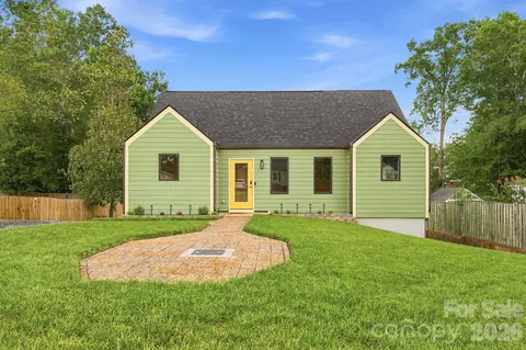 108 W Lee Ave, Bessemer City, NC 28016