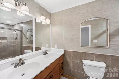 Bath - 2087 Marquesas Ave, Tega Cay, SC 29708 photo 3 of 3