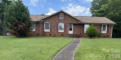 4827 Easthaven Dr, Charlotte, NC 28212