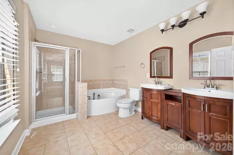 Bath - 4708 Kiddle Ln, Monroe, NC 28110 photo 1 of 1